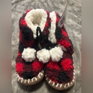 Muk Luks Kids Red Black Plaid Pom-Pom Slipper Boots